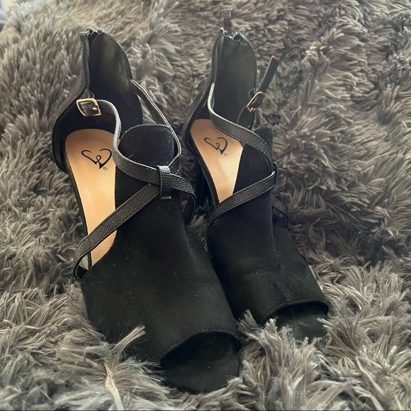 Black Windsor Peeptoe Tamara Heeled Boots - Picture 2 of 3